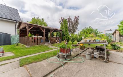 REZERVOVANÉ - RK RealityDS - PREDAJ 4 izbového domu s vidieckym charakterom a veľkým pozemkom, Blahová Okres Dunajská Streda