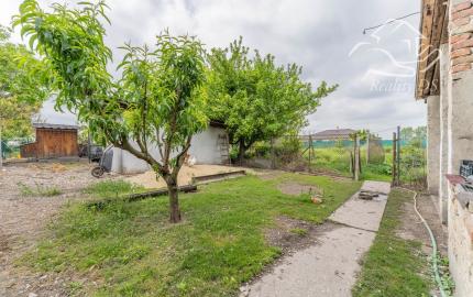 REZERVOVANÉ - RK RealityDS - PREDAJ 4 izbového domu s vidieckym charakterom a veľkým pozemkom, Blahová Okres Dunajská Streda