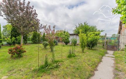 REZERVOVANÉ - RK RealityDS - PREDAJ 4 izbového domu s vidieckym charakterom a veľkým pozemkom, Blahová Okres Dunajská Streda