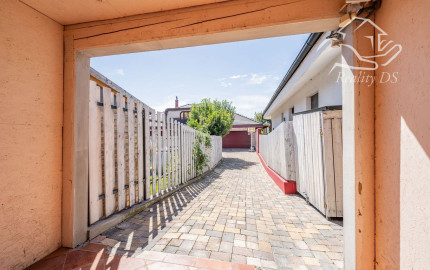 RealityDS - PREDAJ úsporného 5,5-izbového rodinného domu s pozemkom 621 m2, Šamorín