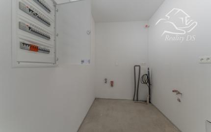 Predaj - 4 izb. NOVOSTAVBA BUNGALOVU  s 3 parkovacími plochami na 5,60 á pozemku, Šamorín