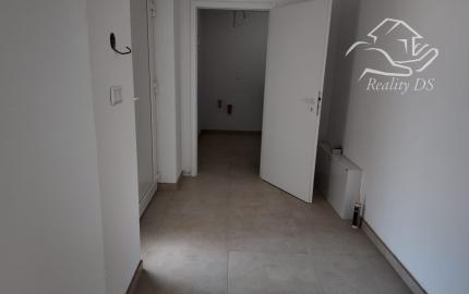 Predaj - 4 izb. NOVOSTAVBA BUNGALOVU  s 3 parkovacími plochami na 5,60 á pozemku, Šamorín