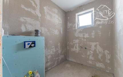 Predaj - 4 izb. NOVOSTAVBA BUNGALOVU  s 3 parkovacími plochami na 5,60 á pozemku, Šamorín