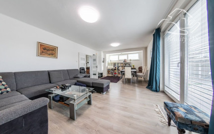 RealityDS - PREDAJ 5-izbového rodinného domu s garážou a veľkým pozemkom – Malé Dvorníky