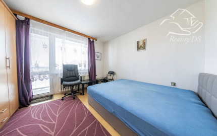 RealityDS - PREDAJ 5-izbového rodinného domu s garážou a veľkým pozemkom – Malé Dvorníky