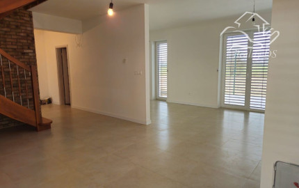 RealityDS - Nový 4-izbový byt so záhradkou a parkovaním na PREDAJ, Bučuháza - Šamorín