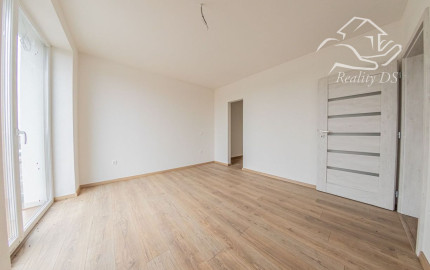 RealityDS - Nový 4-izbový byt so záhradkou a parkovaním na PREDAJ, Bučuháza - Šamorín
