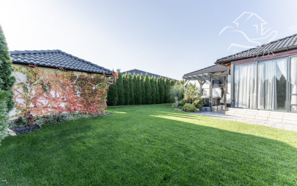 RealityDS - PRE NÁROČNEJŠÍCH !!! Predaj 5 izb. RD s garážou na 6,65 á pozemku, Kvetoslavov - Rozárium