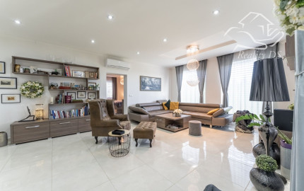 RealityDS - PRE NÁROČNEJŠÍCH !!! Predaj 5 izb. RD s garážou na 6,65 á pozemku, Kvetoslavov - Rozárium