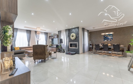 RealityDS - PRE NÁROČNEJŠÍCH !!! Predaj 5 izb. RD s garážou na 6,65 á pozemku, Kvetoslavov - Rozárium