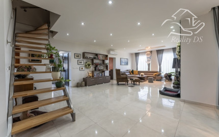 RealityDS - PRE NÁROČNEJŠÍCH !!! Predaj 5 izb. RD s garážou na 6,65 á pozemku, Kvetoslavov - Rozárium