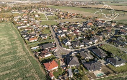 RealityDS - PRE NÁROČNEJŠÍCH !!! Predaj 5 izb. RD s garážou na 6,65 á pozemku, Kvetoslavov - Rozárium