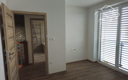 RK RealityDS - PREDAJ NOVÝ 4 izb. byt, 123 m2 + malá oplotená záhradka na relax + 2x parkovacia plocha v OV =nová cena =259.500,-€ !!!