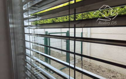 RK RealityDS - PREDAJ NOVÝ 4 izb. byt, 123 m2 + malá oplotená záhradka na relax + 2x parkovacia plocha v OV =nová cena =259.500,-€ !!!