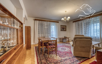 REZERVOVANÝ - RealityDS - Predaj RD 7 izb. , s dvomi BJ, pozemkom 1798 m2, Šamorín