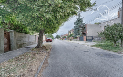 REZERVOVANÝ - RealityDS - Predaj RD 7 izb. , s dvomi BJ, pozemkom 1798 m2, Šamorín