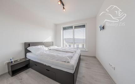 RealityDS - Štýlový 2-izbový byt v Košútoch s balkónom – ideálny na investíciu alebo prvé bývanie na PREDAJ