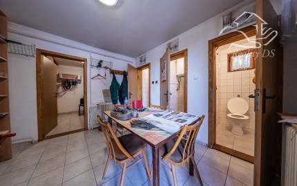 RealityDS - Prenájom/ Predaj - zabehnutá stolárska dieľňa, vs. Skladový areál, s 1641 m2 pozemkom v OV, Gabčíkovo