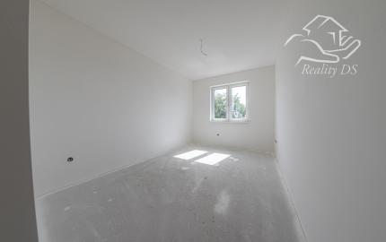 RealityDS - Predaj 4 izb. dvojpodlaž. novostavby RD so záhradou, 2x parkovacie státie, Šamorín