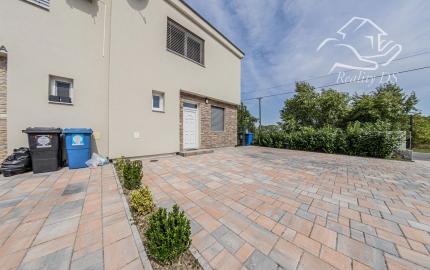 RealityDS - Predaj 4 izb. dvojpodlaž. novostavby RD so záhradou, 2x parkovacie státie, Šamorín