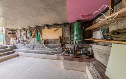 REZERVOVANÁ - RealityDS - Predaj kompletne zariadenej, podpivničenej rekreačnej chaty, prístreškom pre auto, altánkom, drevárničkou, grilom, so 6,88á pozemkom v OV, Gabčíkovo VEĽKÁ ZĽAVA !!!