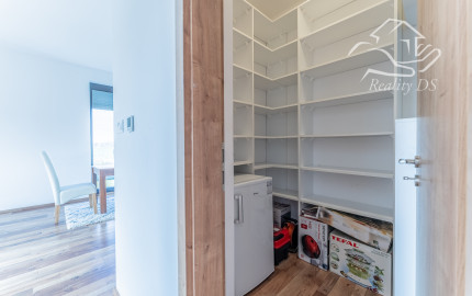 RealityDS - PREDAJ slnečného 3 izbového rodinného domu, Dolný Bar