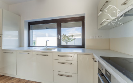 RealityDS - PREDAJ slnečného 3 izbového rodinného domu, Dolný Bar