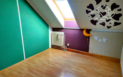 RealityDS - PREDAJ priestranného mezonetového 4 izbového bytu, Čataj