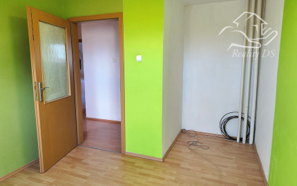 RealityDS - PREDAJ priestranného mezonetového 4 izbového bytu, Čataj