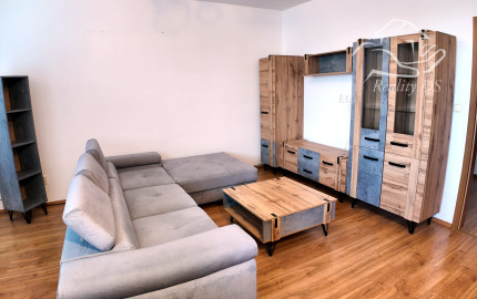 RealityDS - PRENÁJOM 3 izbového bytu s balkónom, Rohovce