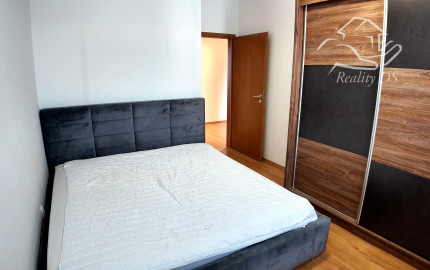 RealityDS - PRENÁJOM 3 izbového bytu s balkónom, Rohovce