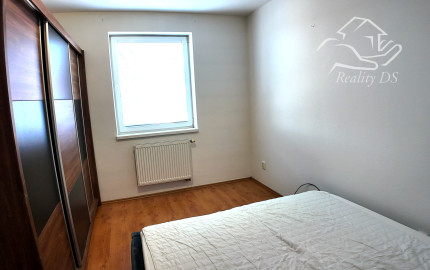 RealityDS - PRENÁJOM 3 izbového bytu s balkónom, Rohovce