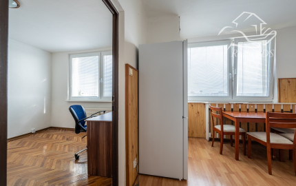 RealityDS – predaj priestranného 3 izb. bytu, 74 m2, Mestský Majer