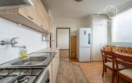 RealityDS – predaj priestranného 3 izb. bytu, 74 m2, Mestský Majer