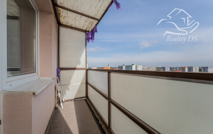 RealityDS – predaj priestranného 3 izb. bytu, 74 m2, Mestský Majer