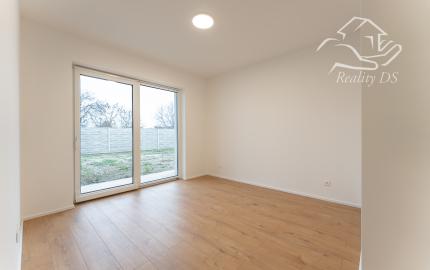 RealityDS - Predaj modernej,  nízkoenergetickej novostavby v súkromnej ulici, Veľké Blahovo