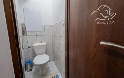 RealityDS - PREDAJ 2 izbového bytu s KRBOM - Školská, Šamorín