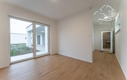 RealityDS - Predaj modernej,  nízkoenergetickej novostavby v súkromnej ulici, Veľké Blahovo