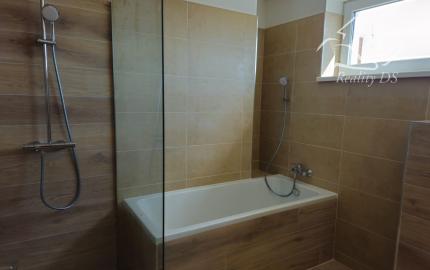 POSLEDNÝ DOSTUPNÝ 4-izbový byt so záhradkou a parkovaním | Bučuháza – Šamorín