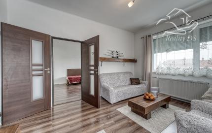 RealityDS - PREDAJ dvojgeneračného, 5 izbového domu po kompletnej rekonštrukcií, Vydrany