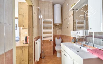 RealityDS – PREDAJ: Nadštandardný  4 izbový rodinný dom s wellnessom, bazénom a kompletným zariadením – Dolný Štál