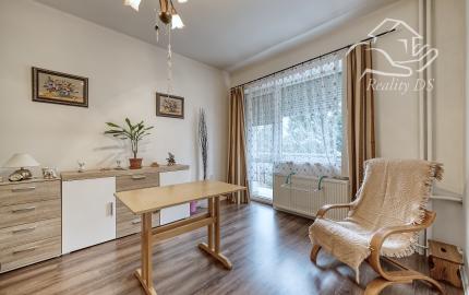 RealityDS - PREDAJ Veľkorysého 5-izbového rodinného domu po kompletnej rekonštrukcii: Váš nový domov vo Vydranoch