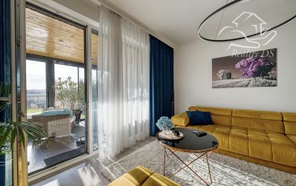 RealityDS – PREDAJ nadštandardnej 4-izbovej novostavby s bazénom a letnou kuchyňou, Orechová Potôň