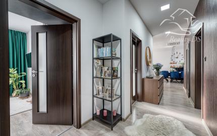 RealityDS – PREDAJ nadštandardnej 4-izbovej novostavby s bazénom a letnou kuchyňou, Orechová Potôň