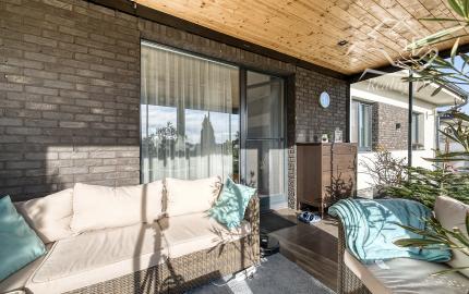 RealityDS – PREDAJ nadštandardnej 4-izbovej novostavby s bazénom a letnou kuchyňou, Orechová Potôň