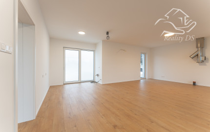 RealityDS - Predaj modernej,  nízkoenergetickej novostavby v súkromnej ulici, Veľké Blahovo