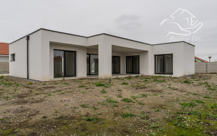 RealityDS - Predaj modernej,  nízkoenergetickej novostavby v súkromnej ulici, Veľké Blahovo