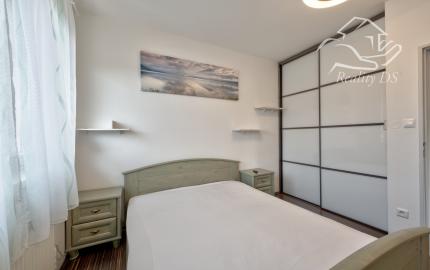 RealityDS – PRENÁJOM zariadeného 2 izb. bytu + krytého garáž. státia, ul. Agátová, Dúbravka