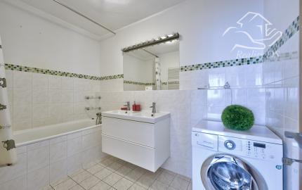 RealityDS – PRENÁJOM zariadeného 2 izb. bytu s loggiou, 57,40 m2, ul. Agátová, Dúbravka