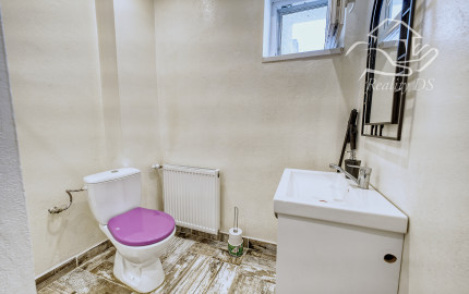 RealityDS - PREDAJ Veľkorysého 5-izbového rodinného domu po kompletnej rekonštrukcii: Váš nový domov vo Vydranoch